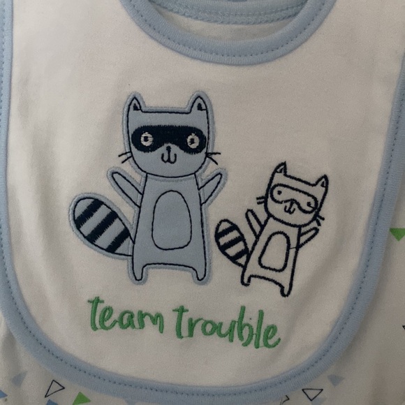 NWT 3 Piece Sleeper, Onesie and Bib size 6-9 Month - Picture 3 of 9